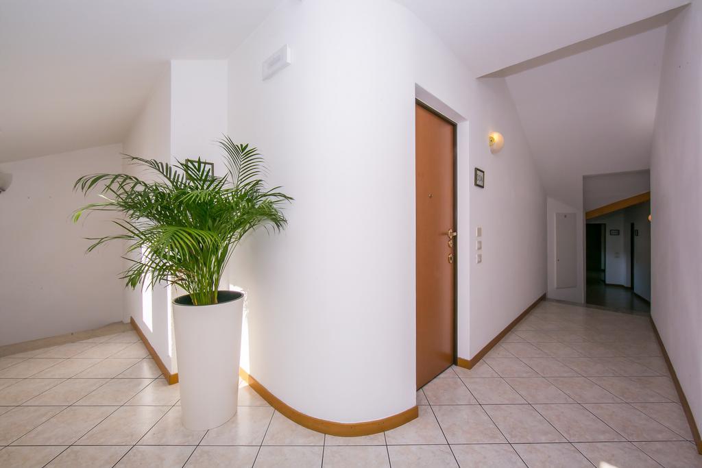 Residence Riva Del Lario Gravedona Exterior photo
